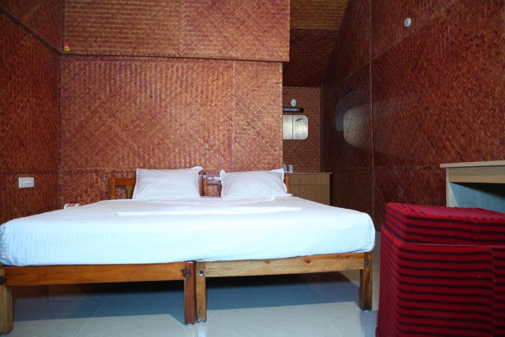 Savithri Inn Bamboo Cottages & Resorts Варкала Екстер'єр фото