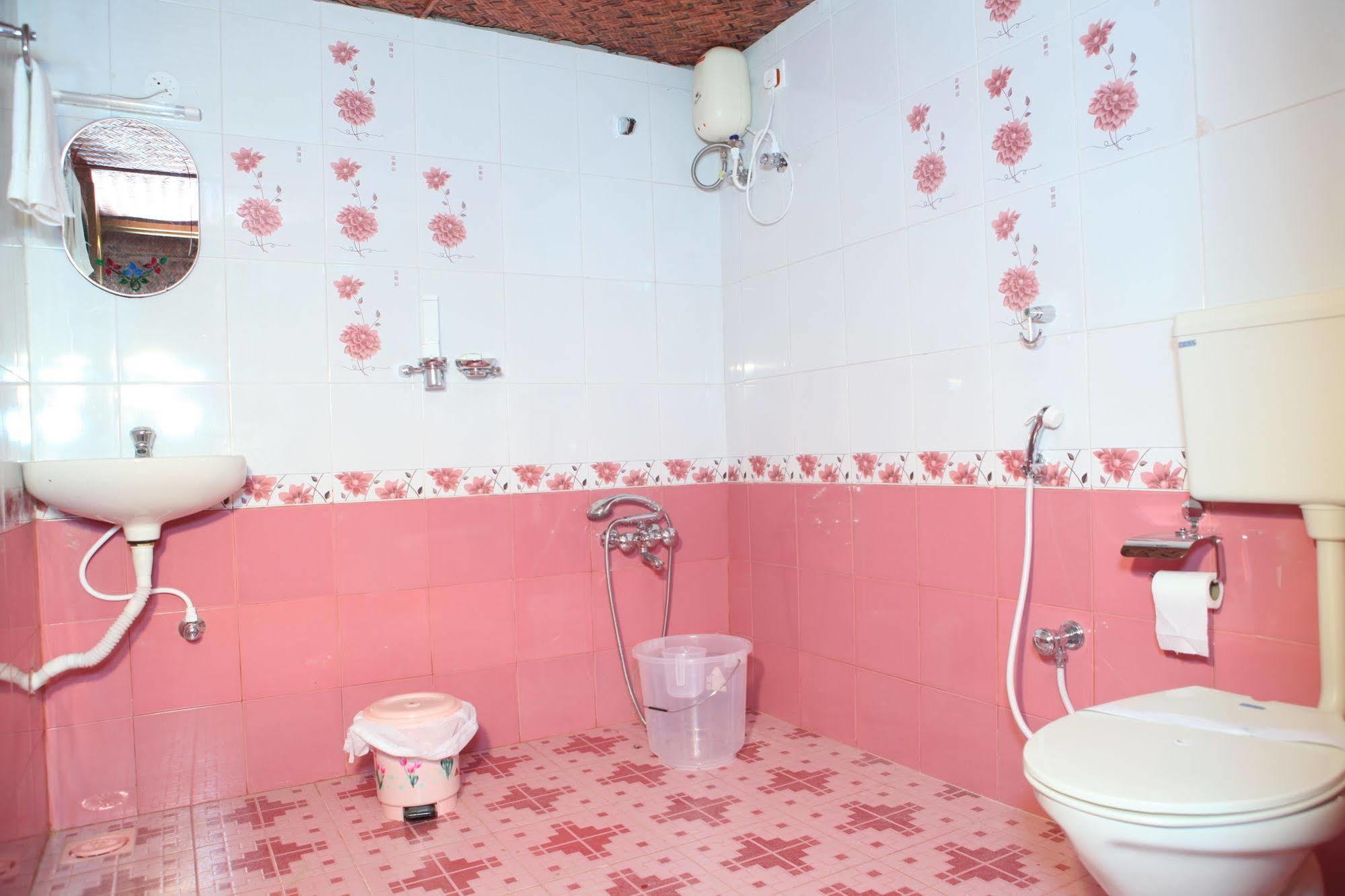 Savithri Inn Bamboo Cottages & Resorts Варкала Екстер'єр фото